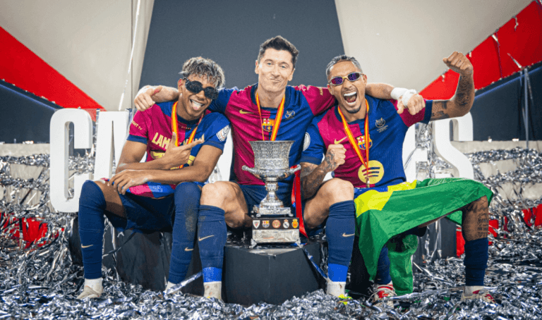 برشلونة يتوج بالسوبر الإسباني على حساب ريال مدريد برشلونة يتوج بالسوبر الإسباني على حساب ريال مدريد